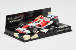 Toyota TF107 Panasonic #11 R. Schumacher Panasonic Toyota Racing Showcar 2007 Minichamps 1:43 400070081 Kov – obrázek 2 z 5