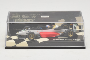 Toyota TF106 #12 J. Trulli Panasonic Toyota Racing F1 2006 Minichamps 1:43 400060008 Kov – obrázek 5 z 5