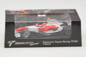 Toyota TF108 #17 T. Glock Panasonic Toyota Racing F1 2008 Minichamps 1:43 AM61152 Kov – obrázek 4 z 6
