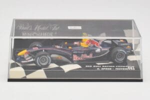 Red Bull RB1 Cosworth S. Speed Test Car 2005 Minichamps 1:43 400050137 Kov – obrázek 5 z 5