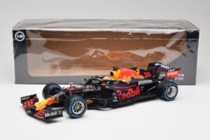 Red Bull Racing Honda RB16B #33 M. Verstappen Turkish GP 2nd Place 2021 Minichamps 1:18 110211633 Kov – obrázek 7 z 7