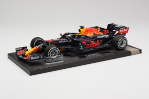 Red Bull Racing RB16B #33 M. Verstappen Monaco GP Winner 2021 Minichamps 1:18 113210533-R1 Pryskyřice – obrázek 2 z 6