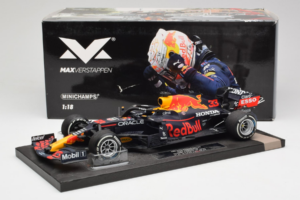 Red Bull Racing RB16B #33 M. Verstappen Monaco GP Winner 2021 Minichamps 1:18 113210533-R1 Pryskyřice – obrázek 6 z 6
