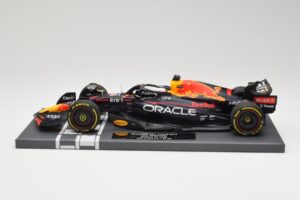 Oracle Red Bull Racing RB18 #33 M. Verstappen Belgian GP 2022 Minichamps 1:18 113221401 Pryskyřice