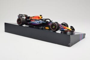 Oracle Red Bull Racing RB19 #33 M. Verstappen Miami GP 2023 Case Edition Minichamps 1:18 113233501 Pryskyřice – obrázek 4 z 7