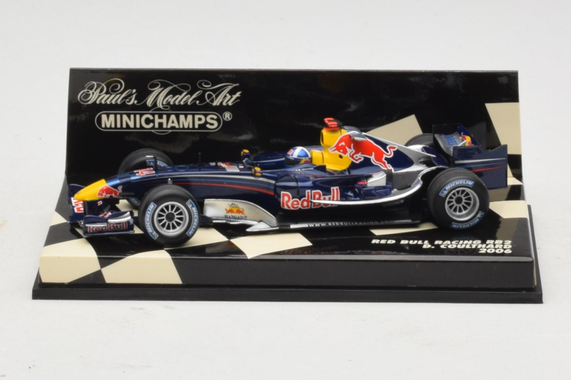 Red Bull Racing RB2 #14 D. Coulthard F1 2006 Minichamps 1:43 400060014 Kov