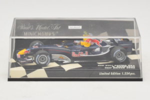 Red Bull Racing RB2 R. Doornbos Test Driver F1 2006 Minichamps 1:43 400060037 Kov – obrázek 5 z 5