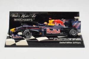 Red Bull Racing Renault RB5 #14 M. Webber Race Car 2009 Minichamps 1:43 400090114 Kov