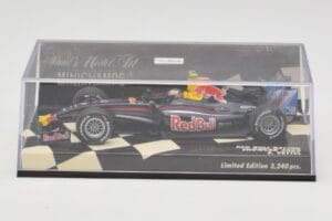 Red Bull Racing Renault RB5 #15 S. Vettel Showcar 2009 Minichamps 1:43 400090085 Kov – obrázek 5 z 5