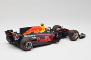 Red Bull Racing RB13 Tag Heuer #33 M. Verstappen Australian GP 2017 Minichamps 1:18 110170033 Pryskyřice – obrázek 2 z 7