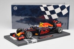 Red Bull RB12 #33 M. Verstappen Spain GP Winner 2016 Minichamps 1:18 117160333 Kov – obrázek 6 z 7