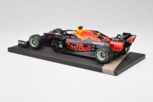 Red Bull RB15 #33 M. Verstappen German GP Winner Wet 2019 Minichamps 1:18 113191133 Kov – obrázek 5 z 7