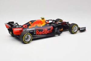 Red Bull RB15 #10 P. Gasly F1 2019 Minichamps 1:18 110190010 Kov – obrázek 2 z 7