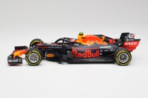 Red Bull RB15 #10 P. Gasly F1 2019 Minichamps 1:18 110190010 Kov – obrázek 3 z 7