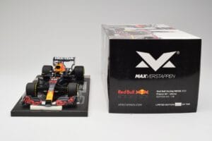 Red Bull RB16B #33 M. Verstappen France GP Winner 2021 Minichamps 1:18 113210833 Kov – obrázek 7 z 7