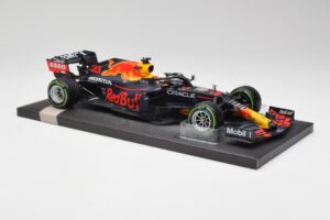 Red Bull RB16B #33 M. Verstappen Emilia Romagna GP Winner 2021 Minichamps 1:18 113210233T Kov – obrázek 4 z 6