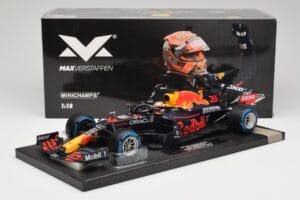 Red Bull RB16B #33 M. Verstappen Belgian GP 2021 Winner Minichamps 1:18 113211333 Pryskyřice – obrázek 6 z 7