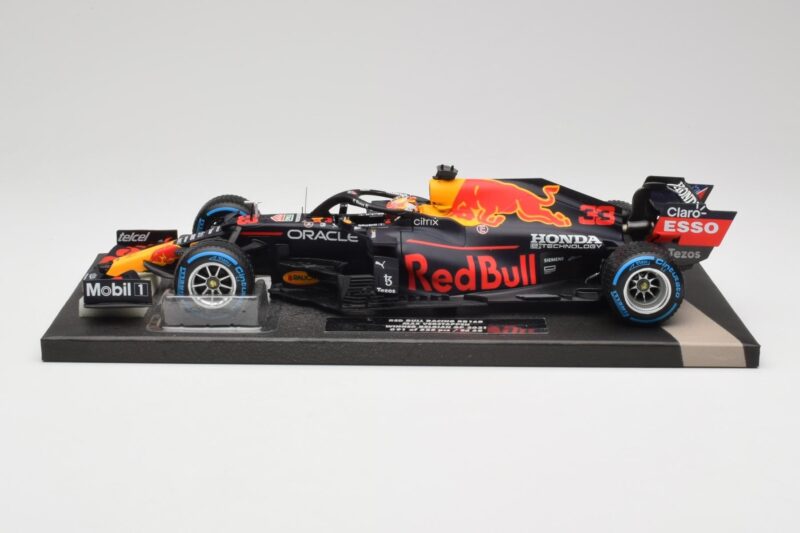 Red Bull RB16B #33 M. Verstappen Belgian GP 2021 Winner Minichamps 1:18 113211333 Pryskyřice