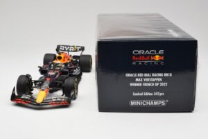 Red Bull RB18 #1 M. Verstappen France GP Winner 2022 Minichamps 1:18 110221201 Kov – obrázek 7 z 7