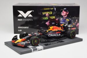 Red Bull RB18 #1 M. Verstappen Japan GP Winner No Figure 2022 Minichamps 1:18 113221801B Kov – obrázek 6 z 7