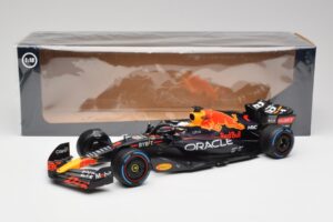 Red Bull RB18 #1 M. Verstappen Monaco GP 3rd Wet 2022 Minichamps 1:18 110220701 Kov – obrázek 6 z 7