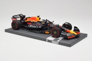 Red Bull RB18 Oracle #1 M. Verstappen Italian GP 2022 Winner Minichamps 1:18 113221601 Pryskyřice – obrázek 4 z 7