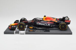Red Bull RB18 Oracle #1 M. Verstappen US GP 2022 Winner Minichamps 1:18 113221901 Pryskyřice