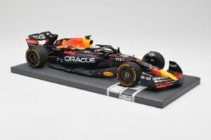 Red Bull RB18 Oracle #1 M. Verstappen US GP 2022 Winner Minichamps 1:18 113221901 Pryskyřice – obrázek 4 z 7