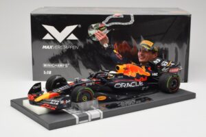Red Bull RB18 #1 M. Verstappen Emilia Romagna GP 2022 Winner Minichamps 1:18 113220401 Pryskyřice – obrázek 7 z 7