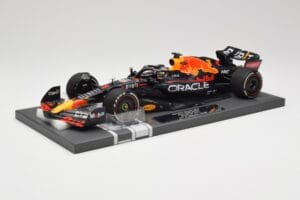 Red Bull RB18 #1 M. Verstappen Miami GP 2022 Winner Minichamps 1:18 113220301 Pryskyřice – obrázek 2 z 7
