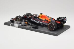 Red Bull RB18 #1 M. Verstappen Miami GP 2022 Winner Minichamps 1:18 113220301 Pryskyřice – obrázek 5 z 7