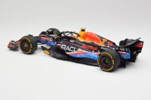 Red Bull RB19 #1 M. Verstappen Austin GP Winner 2023 Minichamps 1:18 110231901 Kov – obrázek 5 z 6