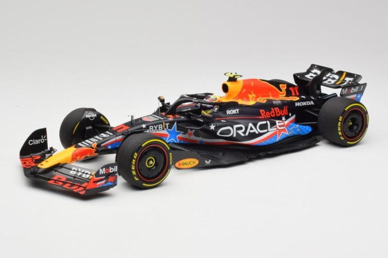 Red Bull RB19 #1 M. Verstappen Austin GP Winner 2023 Minichamps 1:18 110231901 Kov