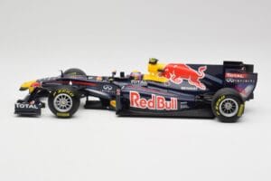 Red Bull RB5 #14 M. Webber Chinese GP 2nd 2009 Minichamps 1:18 150090114 Kov – obrázek 3 z 6