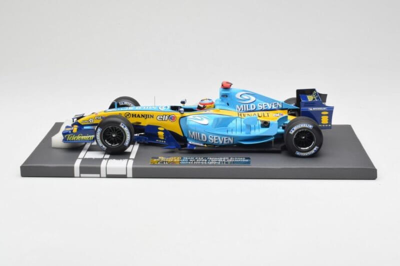 Renault F1 Team R25 #5 F. Alonso 3rd Place Brazil GP 2005 World Champion Minichamps 1:18 117051705 Kov
