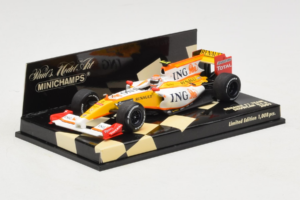 Renault R29 #8 N. Piquet Jr. Showcar F1 2009 Minichamps 1:43 400090078 Kov – obrázek 2 z 5