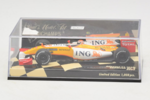 Renault R29 #8 N. Piquet Jr. Showcar F1 2009 Minichamps 1:43 400090078 Kov – obrázek 4 z 5