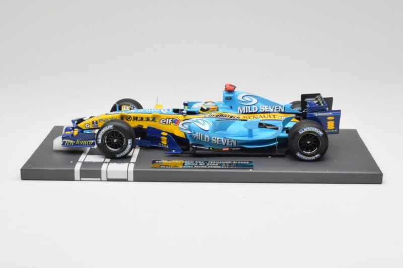 Renault R26 #1 F. Alonso China GP 2006 Minichamps 1:18 117061601 Pryskyřice