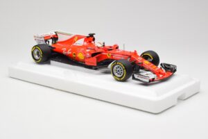 Scuderia Ferrari SF70H #5 S. Vettel Winner Australian GP 2017 End of Race BBR 1:18 BBR181705-E Kov – obrázek 4 z 7