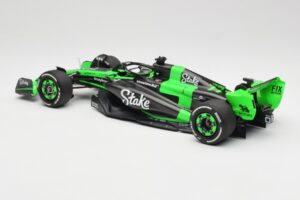 Stake F1 Team Kick Sauber C44 #77 V. Bottas Emilia Romagna GP 2024 Minichamps 1:18 147240177 Kov – obrázek 5 z 7