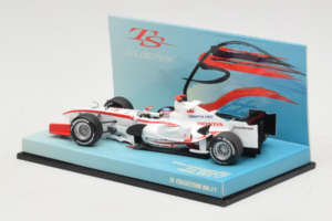 Super Aguri SA05 Honda #22 T. Sato 1st GP Bahrain 2006 Minichamps 1:43 518064322 Kov – obrázek 3 z 5