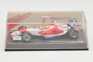 Toyota TF105 #17 R. Schumacher Panasonic Toyota Racing F1 2005 Minichamps 1:43 AM58296 Kov – obrázek 4 z 5
