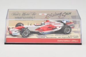 Toyota TF107 #12 J. Trulli Showcar 2007 Minichamps 1:43 403070082 Kov – obrázek 5 z 5