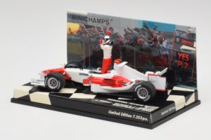 Toyota TF105 #16 J. Trulli Malaysia GP Podium 2005 Minichamps 1:43 400050116 Kov – obrázek 3 z 4
