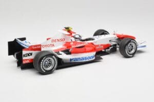 Toyota TF107 #12 J. Trulli F1 Launch Livery 2007 Minichamps 1:18 AM601321 Kov – obrázek 2 z 6