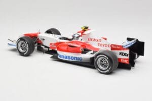 Toyota TF107 #12 J. Trulli F1 Launch Livery 2007 Minichamps 1:18 AM601321 Kov – obrázek 5 z 6