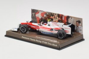 Toyota TF109 Panasonic Toyota Racing #10 T. Glock F1 2009 Minichamps 1:43 AM62131 Kov – obrázek 3 z 5