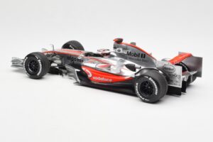 McLaren MP4-22 Mercedes #1 F. Alonso Showcar 2007 Minichamps 1:18 533071871 Kov – obrázek 5 z 6