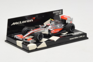 McLaren MP4-24 Mercedes #2 H. Kovalainen Vodafone McLaren Showcar F1 2009 Minichamps 1:43 530094372 Kov – obrázek 2 z 5
