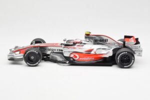 McLaren MP4-23 Mercedes #23 H. Kovalainen 2008 Minichamps 1:18 530081823 Kov – obrázek 3 z 6